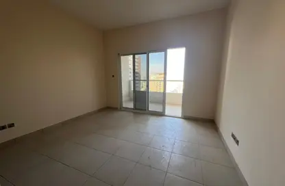 شقة - 2 غرف نوم - 3 حمامات للايجار في برج أساس - الخان لاجون - الخان - الشارقة