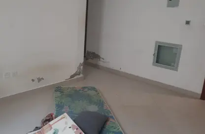 شقة - 2 غرف نوم - 1 حمام للايجار في المصلى - الغرب - الشارقة شقة - 2 غرف نوم - 1 حمام للايجار في المصلى - الغرب - الشارقة