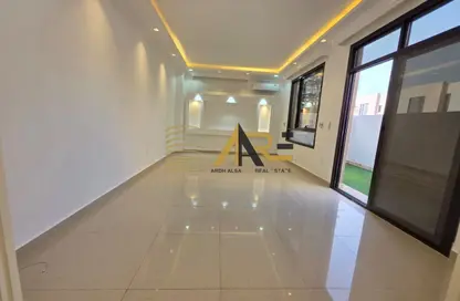 تاون هاوس - 3 غرف نوم - 4 حمامات للايجار في مساكن نسمه - ّالطي - الشارقة