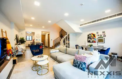 فيلا - 4 غرف نوم - 6 حمامات للايجار في سوليتير كاسا - الضاحية 10 - قرية الجميرا سركل - دبي فيلا - 4 غرف نوم - 6 حمامات للايجار في سوليتير كاسا - الضاحية 10 - قرية الجميرا سركل - دبي