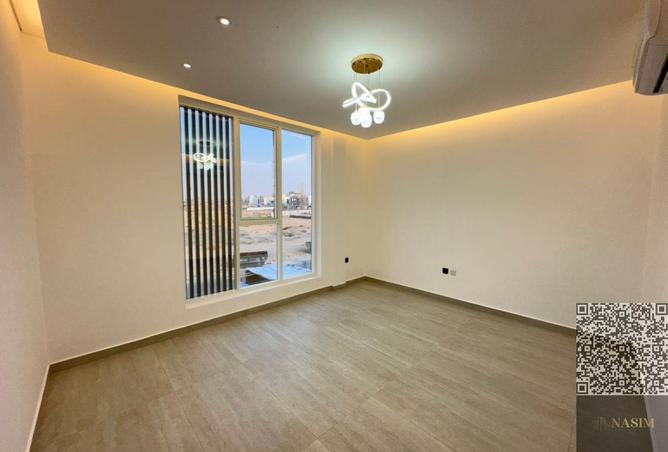 16062401 - Property Image 2