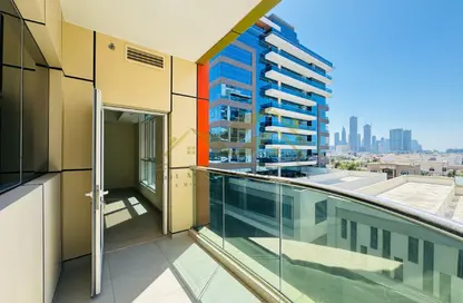 Apartment - 2 Bedrooms - 3 Bathrooms for rent in Jumeirah Garden City - Al Satwa - Dubai