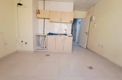 Apartment - Studio - 1 Bathroom for rent in Fire Station Road - Muwaileh - Sharjah