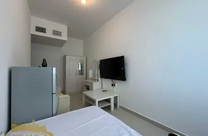 Apartment - 1 Bedroom - 1 Bathroom for rent in Delma Street - Al Mushrif - Abu Dhabi Apartment - 1 Bedroom - 1 Bathroom for rent in Delma Street - Al Mushrif - Abu Dhabi