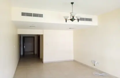 Apartment - 1 Bedroom - 2 Bathrooms for rent in Rola Road - Al Raffa - Bur Dubai - Dubai