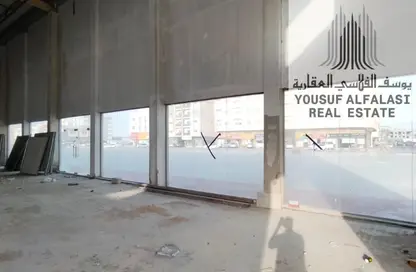 صالة عرض - استوديو - 4 حمامات للايجار في الجرف الصناعية 2 - الجرف الصناعية - عجمان