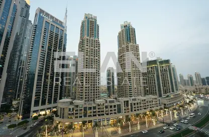 Apartment - 1 Bedroom - 1 Bathroom for rent in Boulevard Crescent 2 - BLVD Crescent - Downtown Dubai - Dubai