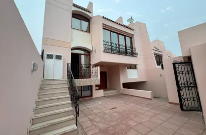 Villa - 5 Bedrooms - 6 Bathrooms for rent in Cornich Al Khalidiya - Al Khalidiya - Abu Dhabi