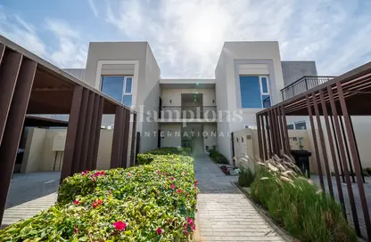 شقة - 2 غرف نوم - 2 حمامات للايجار في منزل أوربانا بلوك 32 - اعمار الجنوبية - دبي الجنوب (مركز دبي العالمي) - دبي شقة - 2 غرف نوم - 2 حمامات للايجار في منزل أوربانا بلوك 32 - اعمار الجنوبية - دبي الجنوب (مركز دبي العالمي) - دبي