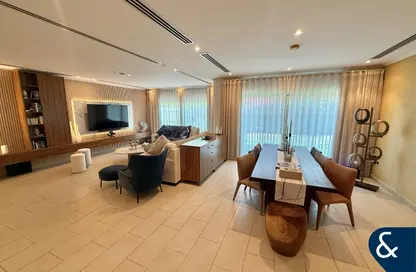 Villa - 4 Bedrooms - 5 Bathrooms for rent in Legacy - Jumeirah Park - Dubai