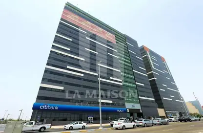 Full Floor - Studio - 2 Bathrooms for rent in Prestige Tower 17 - Prestige Towers - Mohamed Bin Zayed City - Abu Dhabi