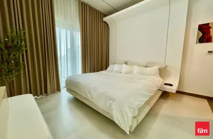 Apartment - 1 Bedroom - 2 Bathrooms for sale in SOL Bay - Business Bay - Dubai