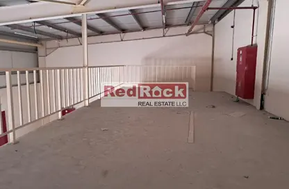 مستودع - استوديو - 1 حمام للايجار في آلصجعه - الشارقة