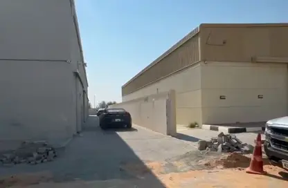 مستودع - استوديو - 6 حمامات للبيع في الجليل - آلصجعه - الشارقة