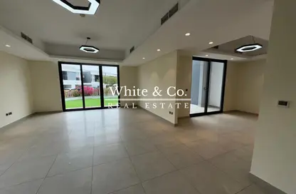 Townhouse - 4 Bedrooms - 6 Bathrooms for rent in Casa Flores - Green Community Motor City - Motor City - Dubai