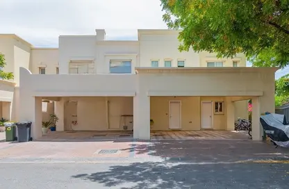 Villa - 3 Bedrooms - 4 Bathrooms for sale in Forat - The Lakes - Dubai