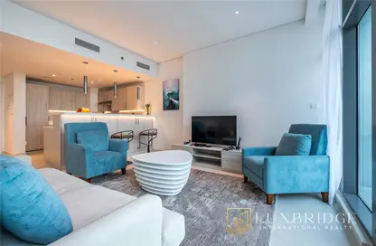 Living Room image for: Apartment - 3 Bedrooms - 5 Bathrooms for rent in Seven Palm - Palm Jumeirah - Dubai, Image 1