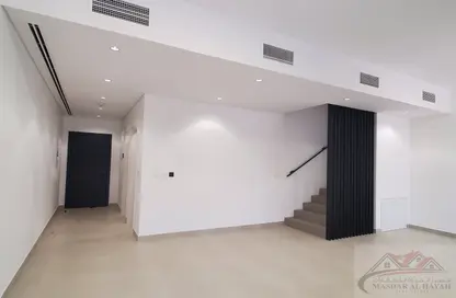 تاون هاوس - 4 غرف نوم - 5 حمامات للايجار في روبينيا - مسار - تلال سيتي - الشارقة