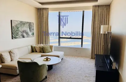 Apartment - 1 Bedroom - 2 Bathrooms for rent in The Palm Tower - Palm Jumeirah - Dubai
