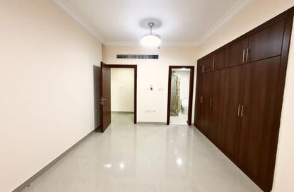 Apartment - 2 Bedrooms - 2 Bathrooms for rent in Hajar Building - Muwaileh Commercial - Sharjah