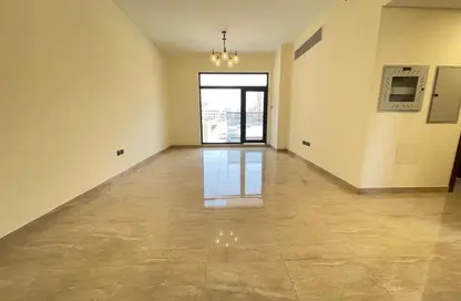 شقة - غرفة نوم - 2 حمامات للايجار في الورقاء 1 - الورقاء - دبي