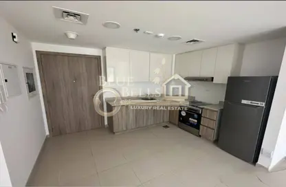 صورة لـ مطبخ شقة - غرفة نوم - 1 حمام للبيع في شقق يونا - تاون سكوير - دبي ، صورة رقم 1