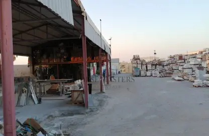 مستودع - استوديو - 2 حمامات للايجار في السجع إس - آلصجعه - الشارقة