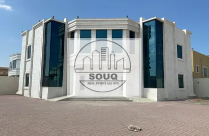 Villa - 5 Bedrooms - 7 Bathrooms for sale in Al Dhait South - Al Dhait - Ras Al Khaimah