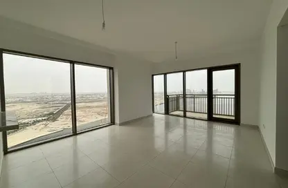 شقة - 2 غرف نوم - 2 حمامات للايجار في B كريك سايد 18 - حدائق الإمارات 1 - ميناء خور دبي (ذا لاجونز) - دبي