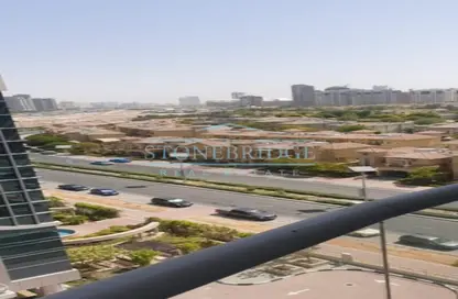 شقة - غرفة نوم - 2 حمامات للايجار في برج الكريكت - مدينة دبي الرياضية - دبي