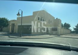 Townhouse - 3 bedrooms - 4 bathrooms for sale in Bawabat Al Sharq - Baniyas East - Baniyas - Abu Dhabi