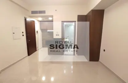 Apartment - Studio - 1 Bathroom for rent in Bur Dubai - Dubai