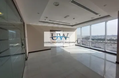 Empty Room image for: Office Space - Studio - 2 Bathrooms for rent in Sobha Sapphire - Business Bay - Dubai, Image 1