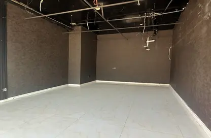 Shop - Studio for rent in Muwailih Building - Muwaileh - Sharjah