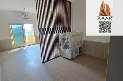 شقة - 2 غرف نوم - 2 حمامات للايجار في فلل الروضة 2 - 2  الروضة - الروضة - عجمان