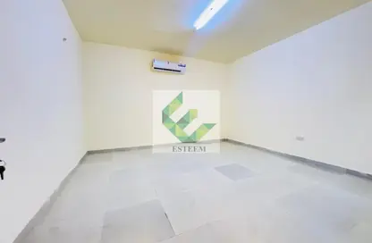 سكن الموظفين - استوديو - 8 حمامات للايجار في م-15 - مصفح الصناعية - مصفح - أبوظبي