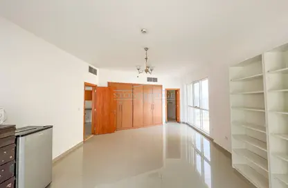 Apartment - 1 Bedroom - 2 Bathrooms for rent in Lakeside Tower D - Lakeside Residence - Dubai Production City (IMPZ) - Dubai