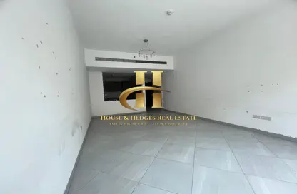 Apartment - 1 Bedroom - 2 Bathrooms for rent in Saleh Bin Lahej Building Block A - Saleh Bin Lahej Building - Jumeirah Village Circle - Dubai