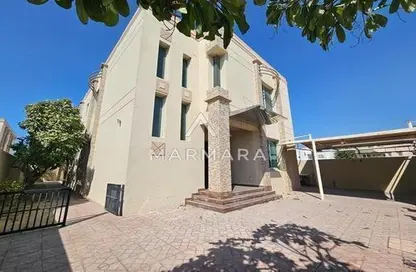 Villa - 5 Bedrooms - 5 Bathrooms for rent in Umm Suqeim 2 Villas - Umm Suqeim 2 - Umm Suqeim - Dubai