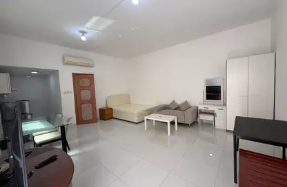 Apartment - Studio - 1 Bathroom for rent in Complex 14 - Khalifa City - Abu Dhabi