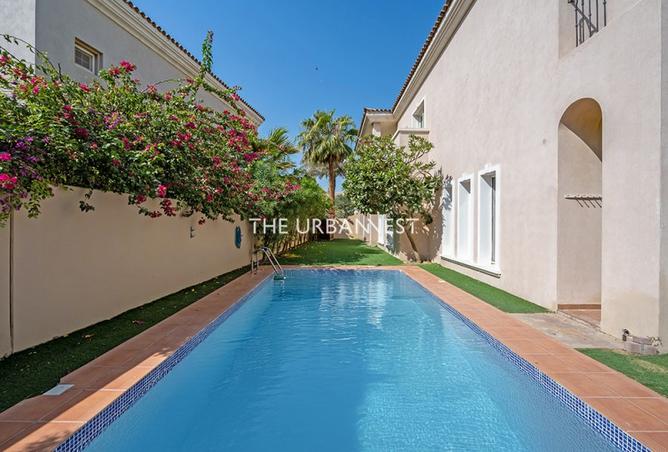 15621018 - Property Image 2