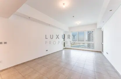 Apartment - 2 Bedrooms - 4 Bathrooms for sale in Marina Residences 4 - Marina Residences - Palm Jumeirah - Dubai