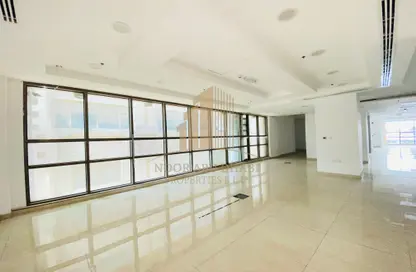 Empty Room image for: Show Room - Studio - 1 Bathroom for rent in Khalifa Street - Central District - Al Ain, Image 1