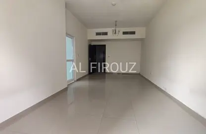 شقة - 2 غرف نوم - 2 حمامات للايجار في برج يونى استايت الرياضية - مدينة دبي الرياضية - دبي