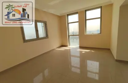 Apartment - 4 Bedrooms - 4 Bathrooms for rent in Dar Al Majaz - Jamal Abdul Nasser Street - Al Majaz - Sharjah