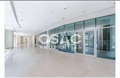 Shop - Studio - 1 Bathroom for rent in Bay Central 3 - Dubai Marina - Dubai