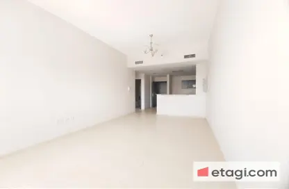 Empty Room image for: Apartment - 1 Bedroom - 1 Bathroom for sale in Mazaya 10A - Queue Point - Dubai Land - Dubai, Image 1