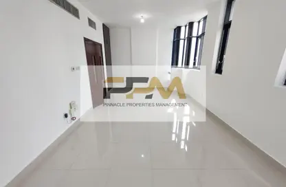Apartment - 2 Bedrooms - 2 Bathrooms for rent in Al Nahyan - Abu Dhabi