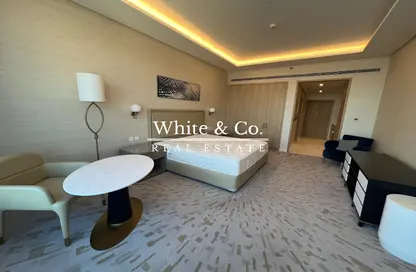 Apartment - Studio - 1 Bathroom for rent in The Palm Tower - Palm Jumeirah - Dubai
