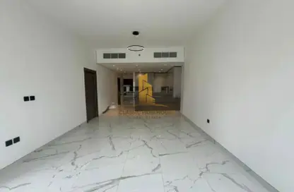 شقة - غرفة نوم - 2 حمامات للبيع في رويال ريجينسي - الخليج التجاري - دبي شقة - غرفة نوم - 2 حمامات للبيع في رويال ريجينسي - الخليج التجاري - دبي